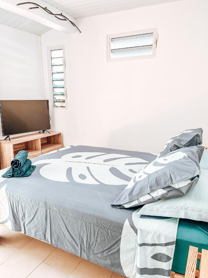 Vaikea Fare Apartment Mahina ภายนอก รูปภาพ